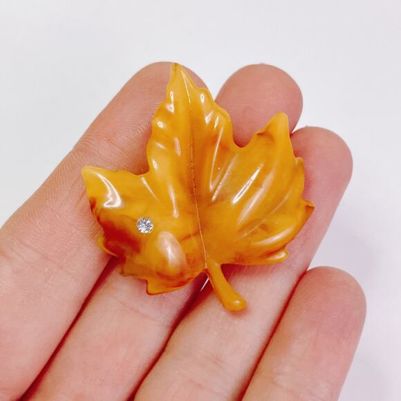 VTG Signed Avon Lucite Maple Leaf Brooch Amber Rhinestone Fall Autumn Jewelry - Picture 3 of 8